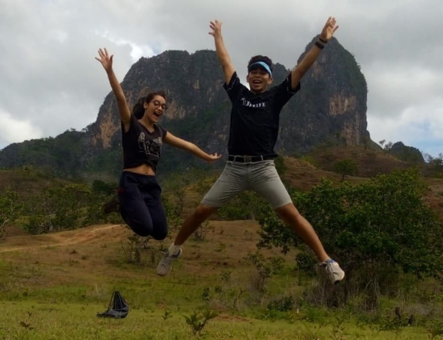 98ssYender's tweet photo. Un salto de felicidad 😁⛰️
Apreciando nuestro tesoro natural ( Parque Arístides Rojas - Morros de San Juan)
#FelizMiercoles 
#sanjuandelosmorros https://t.co/brJlCa1POJ