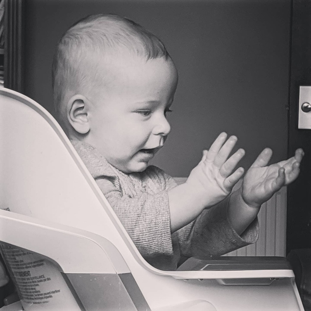 catt231's tweet photo. If your happy and you know it clap your hands ππ
.
#clap #clappingbaby #baby #babyboy #babyclapping https://t.co/qLlSCxsQQ1 https://t.co/vh1Cp9rvza