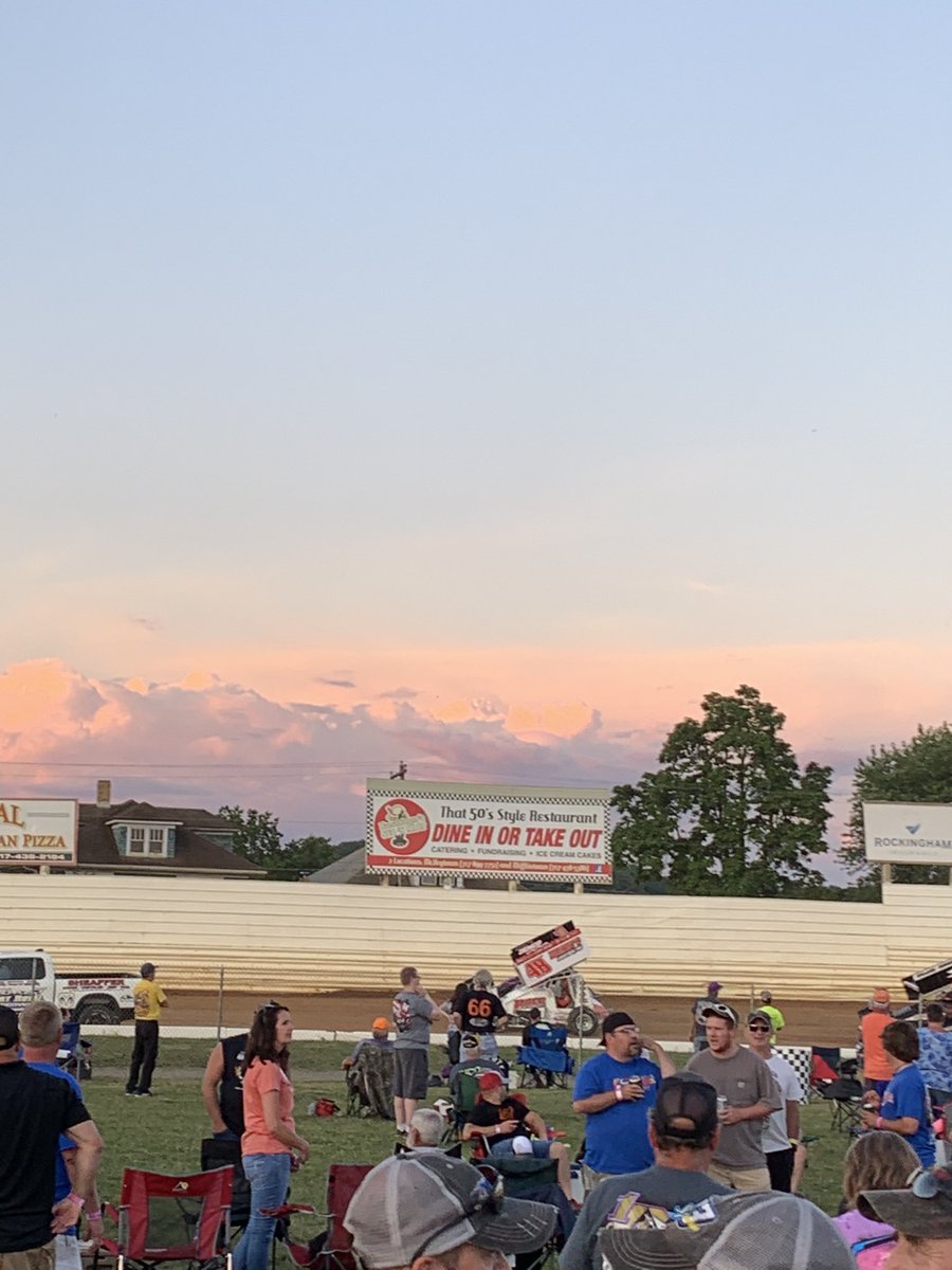 Fegs_922's tweet photo. @Keith45043243 @LiveDirtUpdates @lincolnspeedway @PASpeedWeek At it again https://t.co/jtuvl0ucYO
