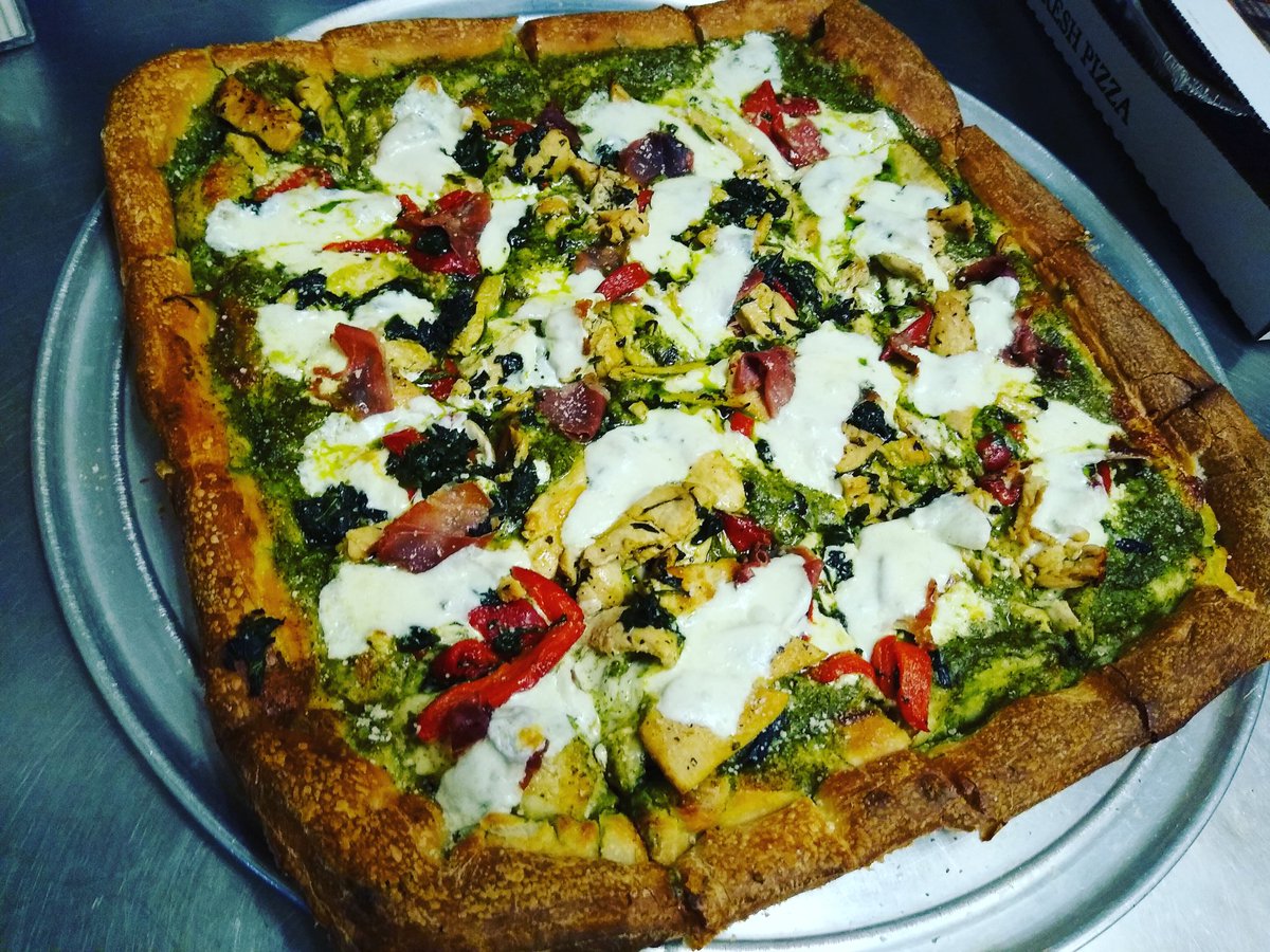 Another Anthony's La Piazza Custom Creation!

The one and only 'Sports Illustrated Sicilian Upside Down Pie' with prosciutto, chicken, roasted red pepper, spinach, provolone, fresh mozzarella, and pesto sauce. 

Staten Island Style!

#PieceofPiazza #Whatataste #fuhgeddaboutit