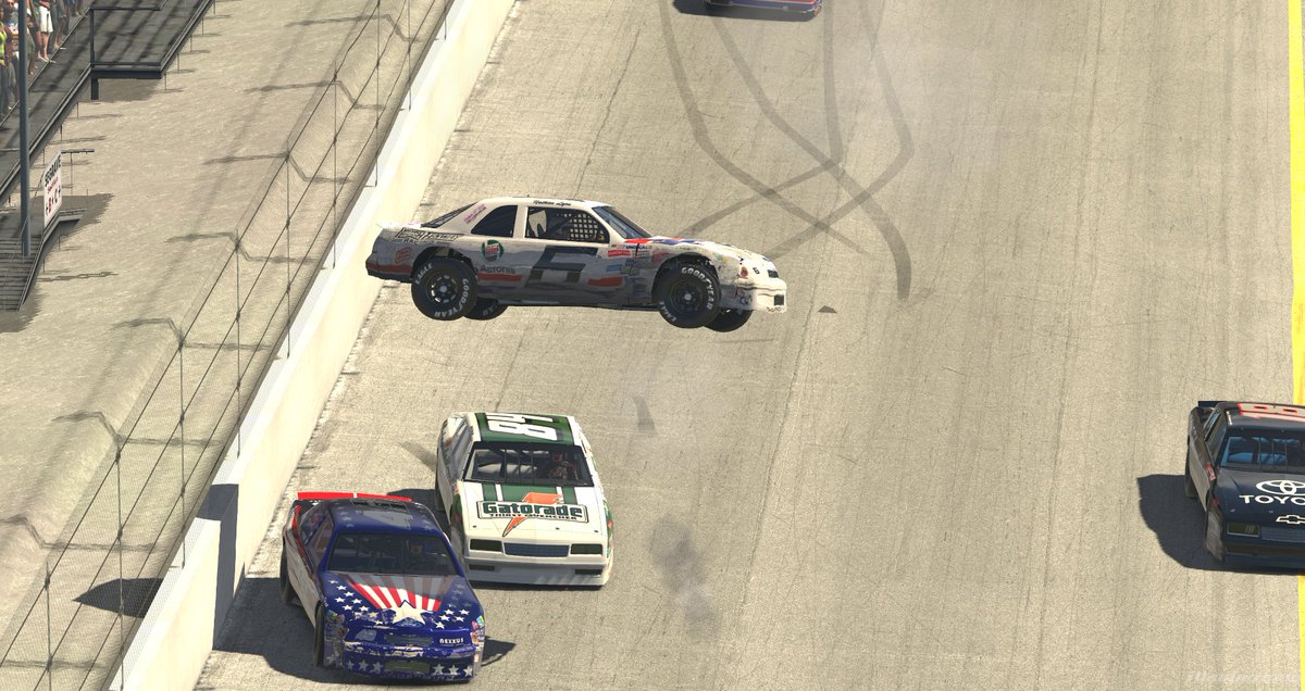 SethEggert91's tweet photo. The caution that ended the night for @lyonschoice @DaleJr and others:
#Fireweeks | #Firecracker400 | #eNASCAR | @iRacing https://t.co/uSycvAcJBB