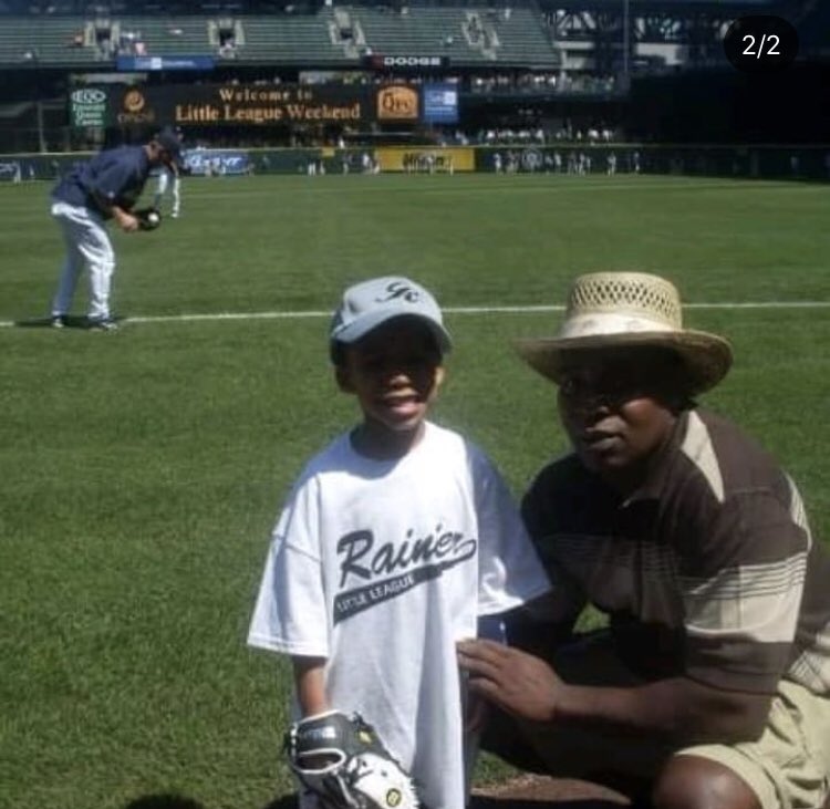 tyronetaylorii's tweet photo. R.I.P Dad, you always had my back thru everything 🖤 I love you always . Save me a spot up there 🙏🏽. https://t.co/aR5Lb3c7xs