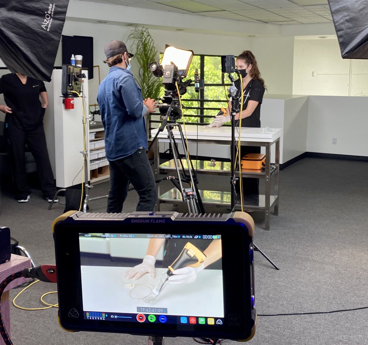 GlassEyeProds's tweet photo. We are safely shooting in our Glass Eye studio! Yesterday’s shoot for a medical device company went well. When on set during these times, we have a dedicated team member whose job it is to ensure that all health and safety rules are being followed. #staysafe https://t.co/xEVDF7HdiZ