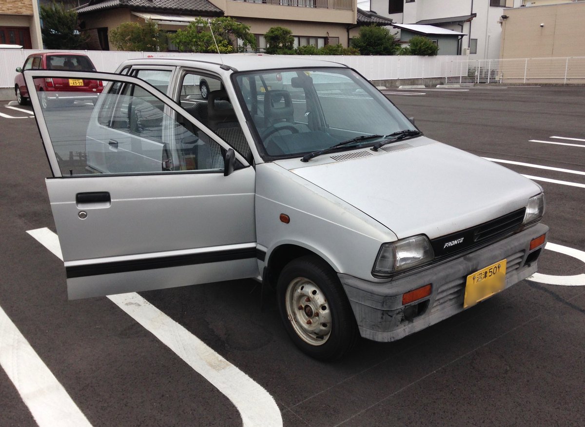 珍車 稀車自動車学園 学園長 この時代の車両の特徴として 速度警告の警告音が付いてました そして 軽自動車は高速道路の最高速度が80km Hだったので 90km Hを超えたあたりから ピーッ ピーッ ピーッ とやかましくなりますw 珍車 稀車 珍車 稀車自動車学園 学園長 この時代の車両の特徴として 速度警告の警告音が付いてました そして 軽自動車は高速道路の最高速度が80km Hだったので 90km Hを超えたあたりから ピーッ ピーッ ピーッ とやかましくなりますw 珍車 稀車