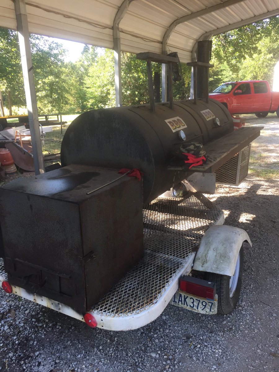 dallassooner's tweet photo. #PCBBQ smoking this weekend! Hit me up! https://t.co/vHDo4t5wgh