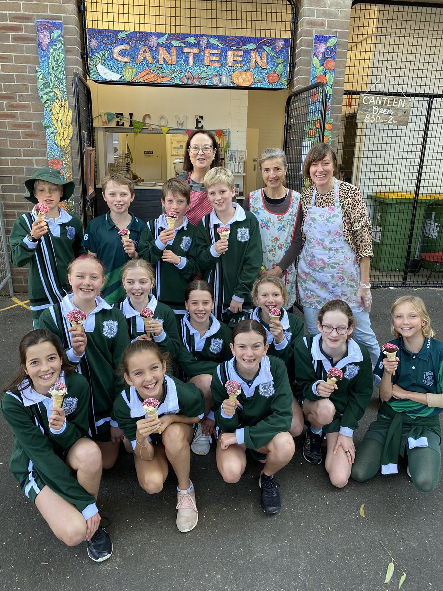 Libby and the team from the canteen showed their gratitude to our year six leaders for their efforts delivering all the lunch orders with a smile this term. Homemade choc tops all round!