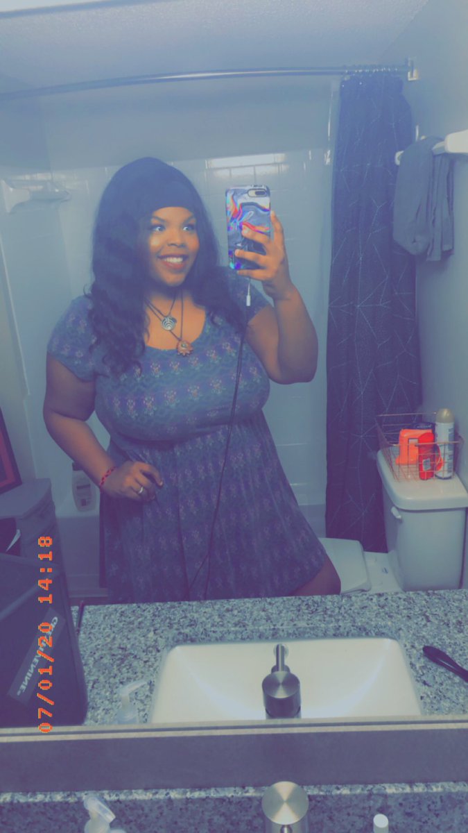 Takecuntrol_'s tweet photo. trying to love myself more... so each day I just take a bunch of pics and post them before I get discouraged 🥴 https://t.co/qXhfkDM0T0