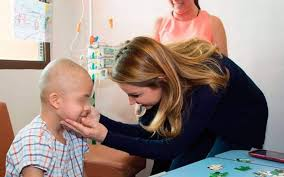 Garcimonero's tweet photo. Oigan en el @GobiernoMX díganle a Beatriz Gutierrez Müler que Angelica Rivera tampoco era médico y si atendía a los niños con cáncer.
Digo, si ella pudo seguro Bety también puede. https://t.co/6eBE9OsWPp