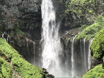 日光 華厳の滝 は自殺の名所で有名な心霊スポット 恐怖の体験談とは 旅行 お出かけの情報メディア