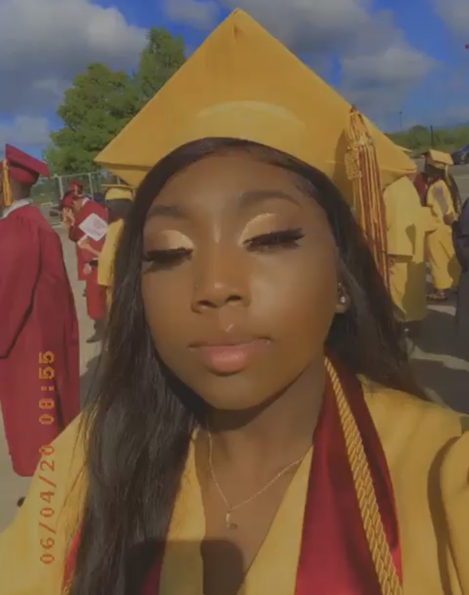 @WE5TBURY I'm Peyton💖✌🏾
I am a Freelance MUA of Brown Beauté Artistry 🦋

Business IG: <a href="/BrwnBeaute/">mal</a>

Thanks for the support in advance 😘