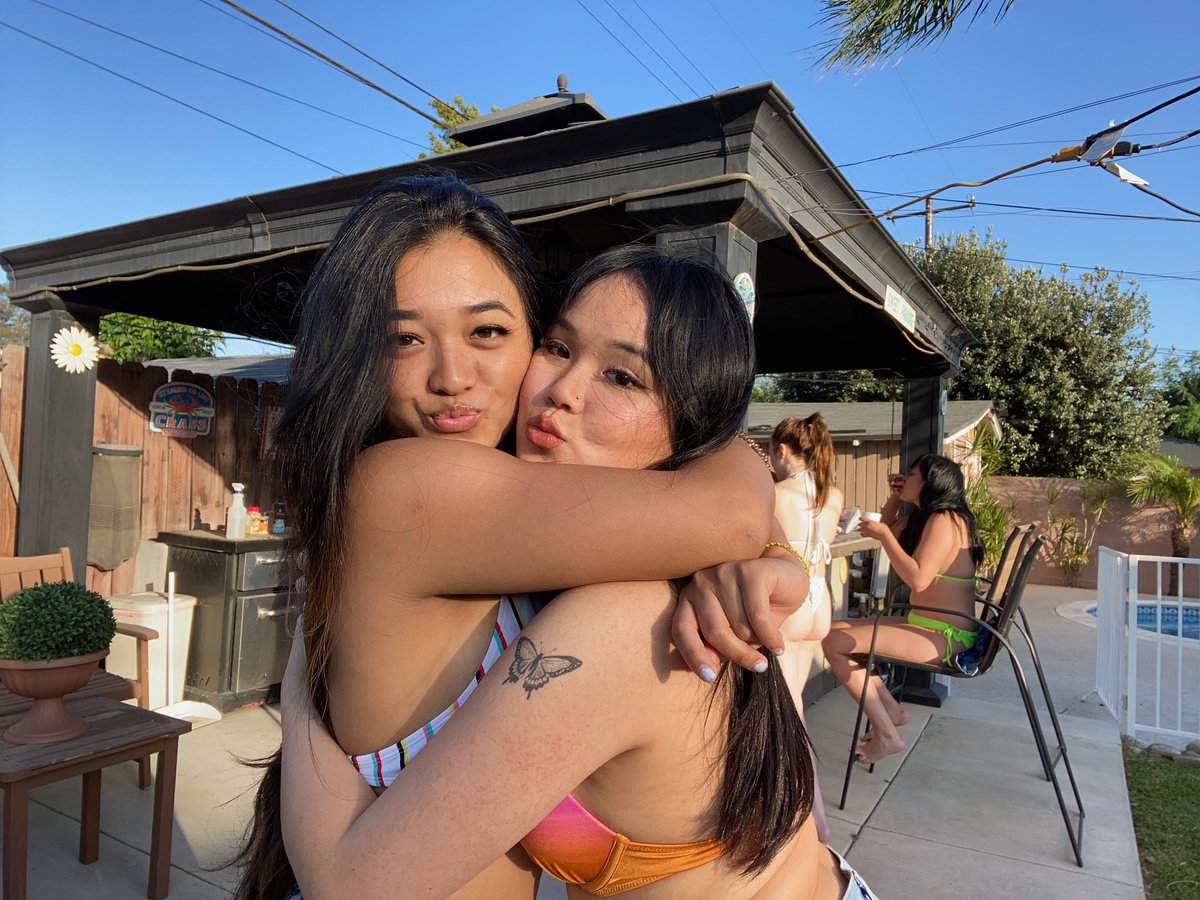 allanamarieee's tweet photo. My boos😋❤️ https://t.co/JFXI10VQgw
