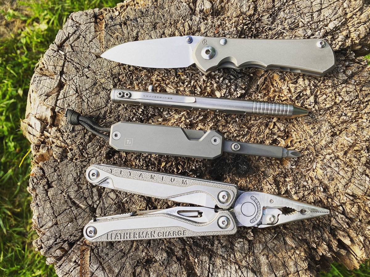 It’s an everyday thing because I work saving the planet at an e~waste recycling plant. These are the tools I use the most at both work &amp; home. #edccommunity #titools #crkinkosi #tiboltpen #tibitdriver #leathermanticharge #hellyeah