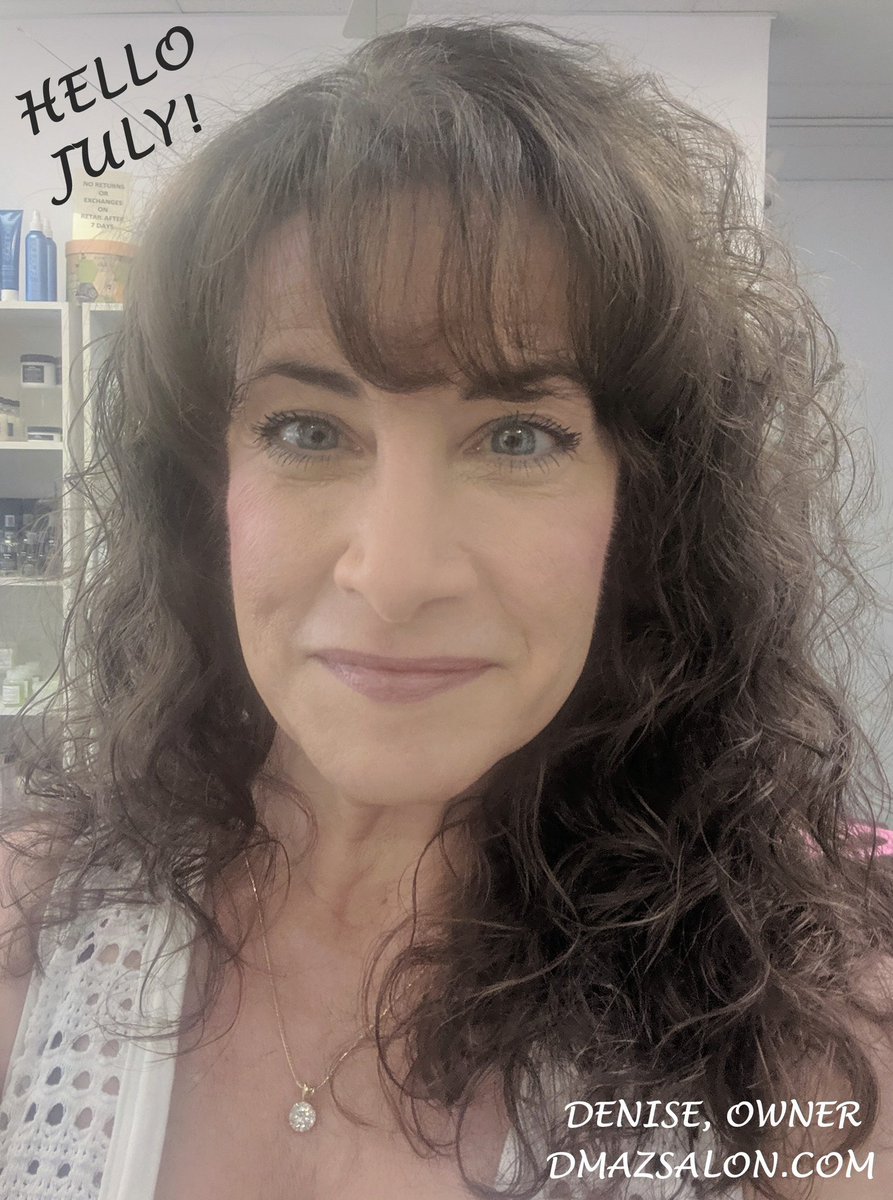 dmazsalon_com's tweet photo. New month, new wishes & 1st Summer selfie! ☺ Hello July! 💖🌻💖
#firstdayofjuly #dmazsalon #beachwoodohio #wellness #selfcare #sustainablebeauty #eft #reikimaster #cpt #woodmereohio #morelandhills #orangevillage #solonohio #cleveland #pepperpikeohio #greencirclesalons #localcle https://t.co/w8hGeZ5GMn