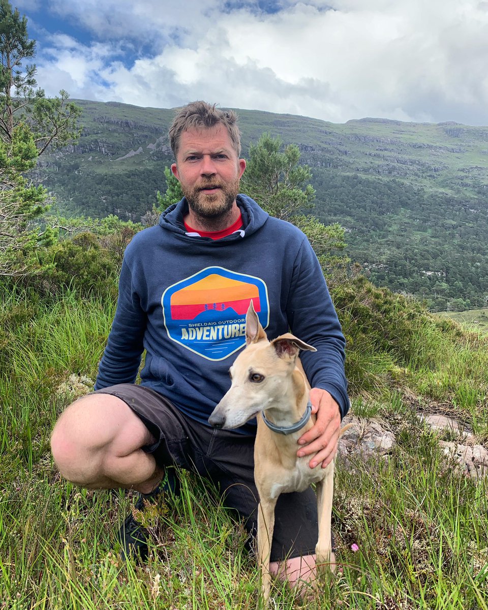 TomTindale's tweet photo. Trying to pose with Charlie whippet but there’s always a more interesting smell or sound to be investigated!!! New hoodies out with free post all weekend starting tomorrow.
#shieldaigoutdooradventures #shieldaigadventures #dogadventures #scotland #torridon #sustainablefashion https://t.co/iVlEcUwlql