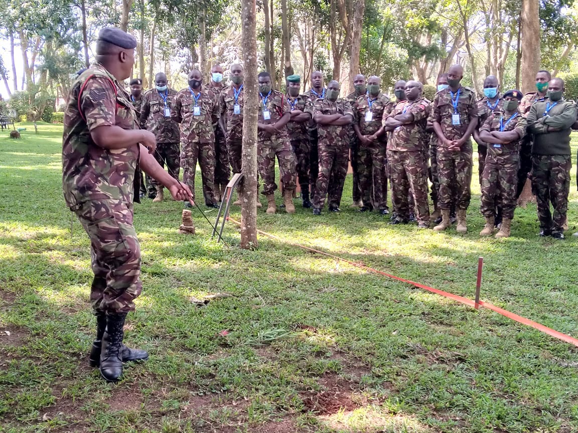 The Explosive Hazard Awareness Course (EHAT), is one of the courses currently underway at the @IPSTCKenya, offered to @kdfinfo. Over 30 soldiers are being trained by trainers that were taught by the BPST(A), passing on invaluable skills, in preparation for deployment. #UKCSSF https://t.co/ABuFt1s1EI