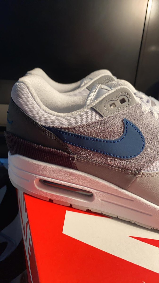 MiddleFingerFR's tweet image. Aidez moi les manés, le grall n’est qu’à deux doigts pour moi ! Un pti Legit des famille @CaminoTV