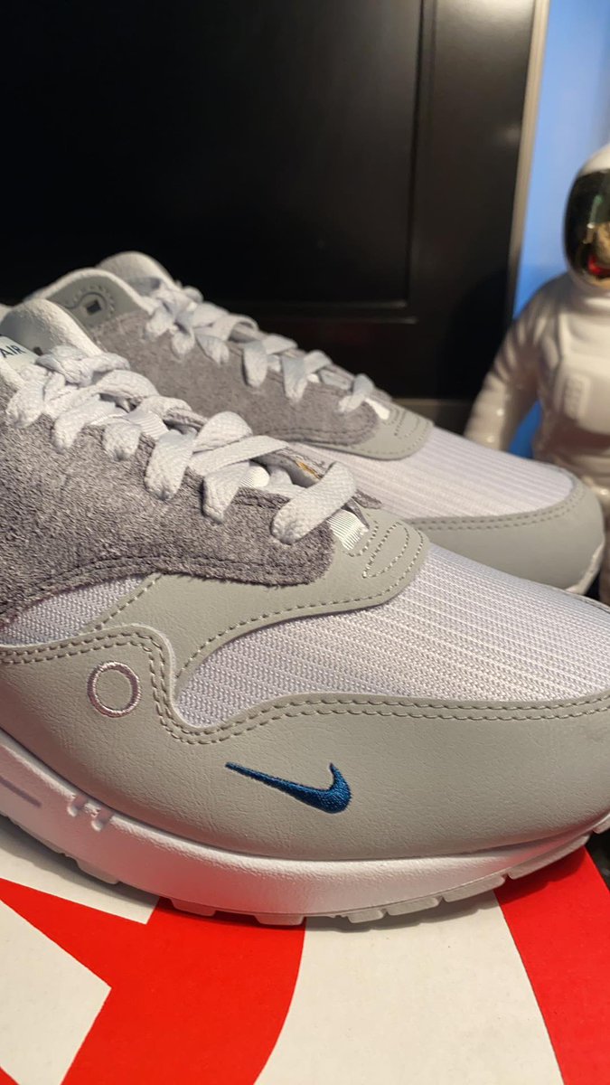 MiddleFingerFR's tweet image. Aidez moi les manés, le grall n’est qu’à deux doigts pour moi ! Un pti Legit des famille @CaminoTV