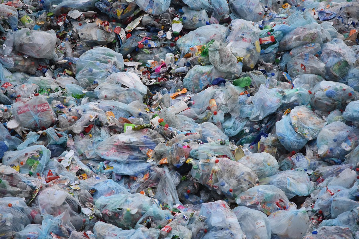  #PlasticFreeJuly Fact 3.Plastic bags are used for an average of three minutes, but will take at least 500 years to break down.  #PlasticBagFreeDay