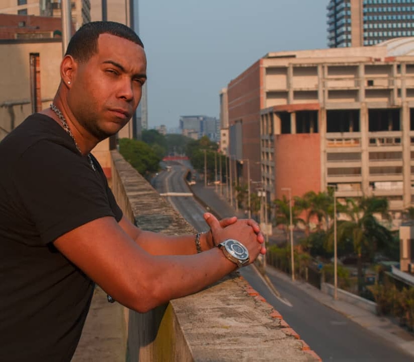 Aveces es necesario ser pacientes... Las grandes cosas se hacen esperar. Creanme!!!