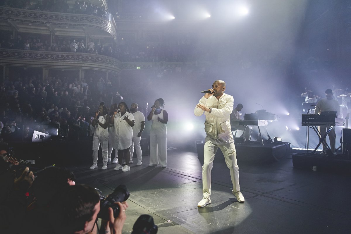 The live music industry proudly stands together today calling for action.

Help us spread this message by sharing the last live show you went to using #LetTheMusicPlay