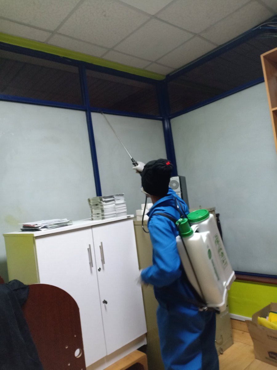 MoversCleaners's tweet photo. For fumigation services Contact us 0725 653 014/0753 046 253/0705 927 692/0731 416 858.
Visit our website https://t.co/rxX3SYhepL
Follow us on instagram, @elite_movers.cleanersltd &amp; on facebook @elitemoversandcleaners
#Elitemovers #Elitecleaners #fumigation https://t.co/Hwe0TVMEgy