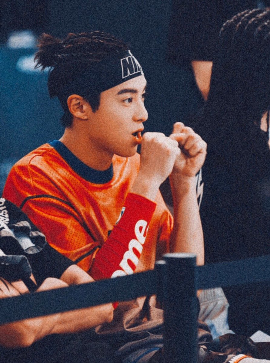 mnly_lunarr's tweet photo. 𝗖𝘂𝘁𝗶𝗲 𝗟𝗲𝗼𝗧𝗼𝗻 𝗜 𝗺𝗲𝗮𝗻 𝗗𝘆𝗦𝗵𝗲𝗻🤭💛🌻💜
#DyShen #DiYue #ShenYue #DylanWang #LeoTon https://t.co/xrj6s7HhTw