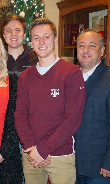 Worth_Somethin's tweet photo. Cameron (my friends call me Uber π)
~ Bumfuck, TX
~ Class of β22 ππ»
~ chemical engineering
~ redass
~ bonfire #remember99
~ 5th gen Ag that loves this university and everyone in it
~ unhealthy addiction to minecraft and light beers
#WhosWhoAtTAMU https://t.co/JcwTFpV9Tt