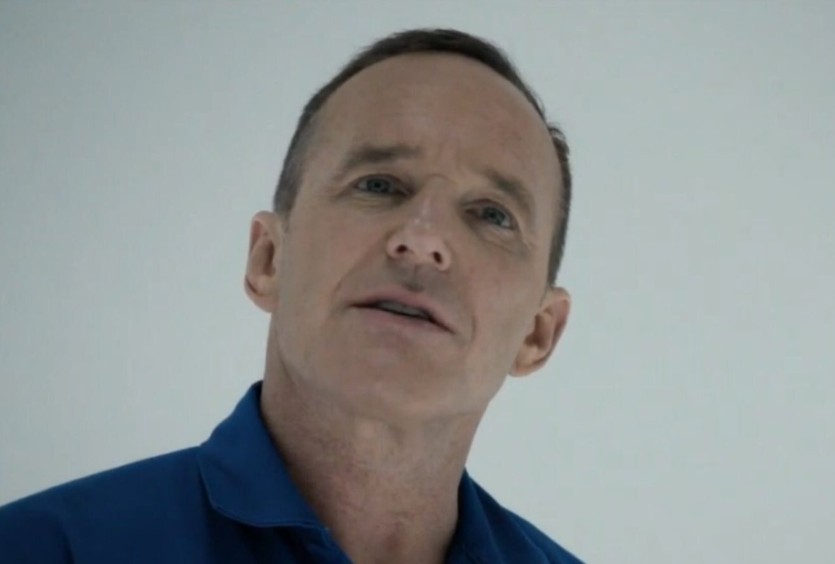 Reinbeast's tweet photo. "Yeah, time is limited, which means sacrifice comes at a real cost...not just data. Heart and pain and blood and sweat and tears—all the good human stuff. And we will never give up."

I always look forward to @clarkgregg and inspirational Coulson moments. ❤️

#AgentsofSHIELD s7e6 https://t.co/lDXFT4jelE