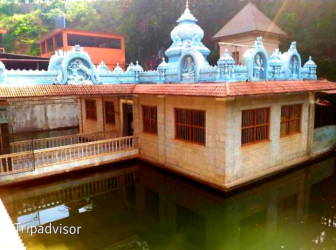 The village is known for the demon Khumbasura who was killed by Bheem.Bheem killed Khumbasura with a powerful sword that was given by Lord Vinayaka.Later, people began to worship Lord Vinayaka.