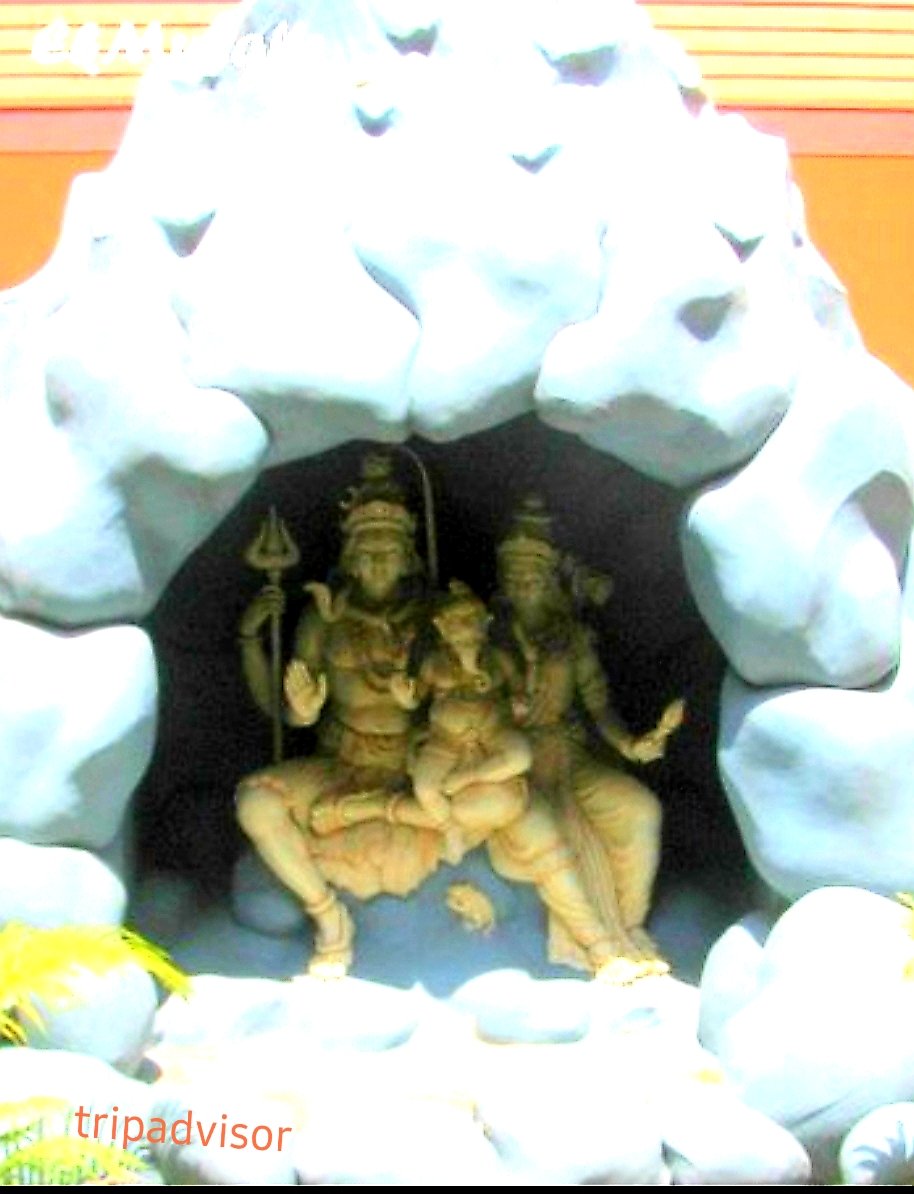 The village is known for the demon Khumbasura who was killed by Bheem.Bheem killed Khumbasura with a powerful sword that was given by Lord Vinayaka.Later, people began to worship Lord Vinayaka.