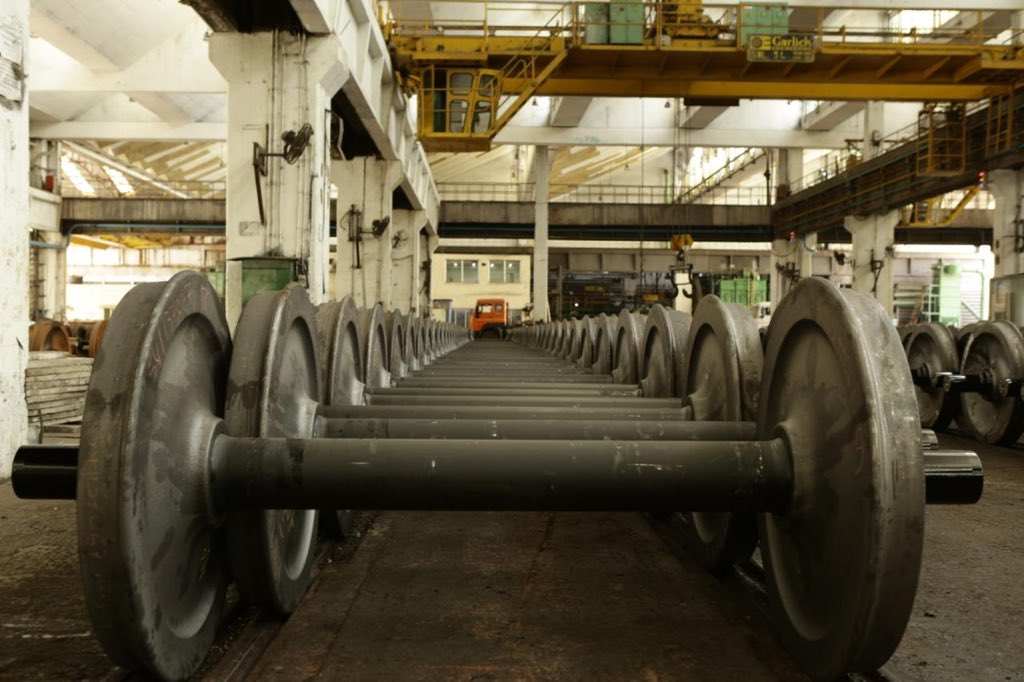 PiyushGoyal's tweet photo. Railway Manufacturing in Full Swing: Riding through the pandemic, Rail Wheel Factory manufactured 15,582 wheels &amp; 6,480 axles in June 2020, higher than 15,295 wheels and 5,020 axles of same period last year. https://t.co/4TstvDYAdG