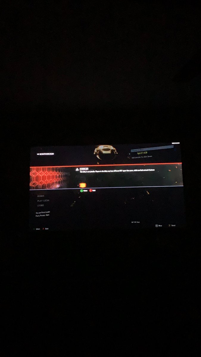 thelvl6's tweet photo. @CallofDuty gay ass servers don’t even let me and cuh play a game of zombies https://t.co/mOlZqRfr2o