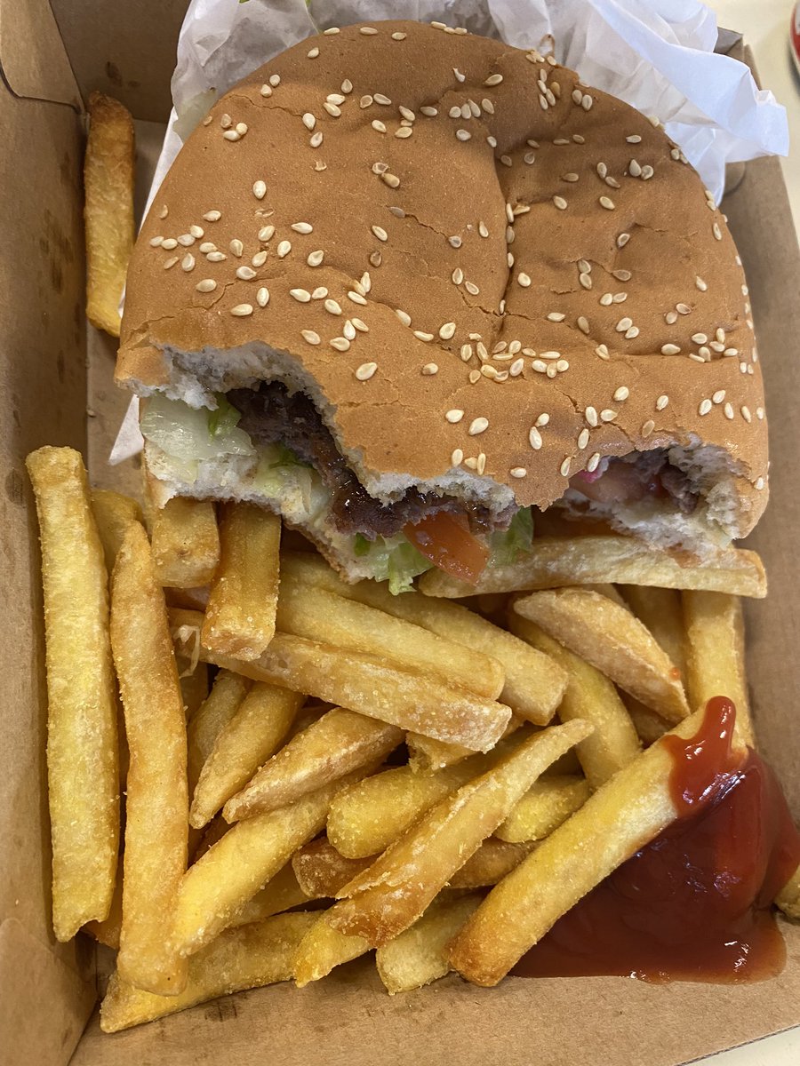 Thanks for the second last day of term lunch treat <a href="/WarwickFarmPS/">Warwick Farm PS</a> !! #WFPSisAwesome