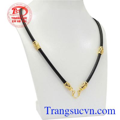 tsvn_com_vn's tweet photo. Dây chuyền nam da bọc rồng vàng 10k sang trọng, thiết kế tỉ mỉ, tinh xảo. https://t.co/iFCV4Uvam6 #jewelry #Vietnam #dayda #daychuyen #daychuyenvang #daybocvang #daydabocvang #daychuyennam #evt #EMVATOI https://t.co/dAMtzOFxRB