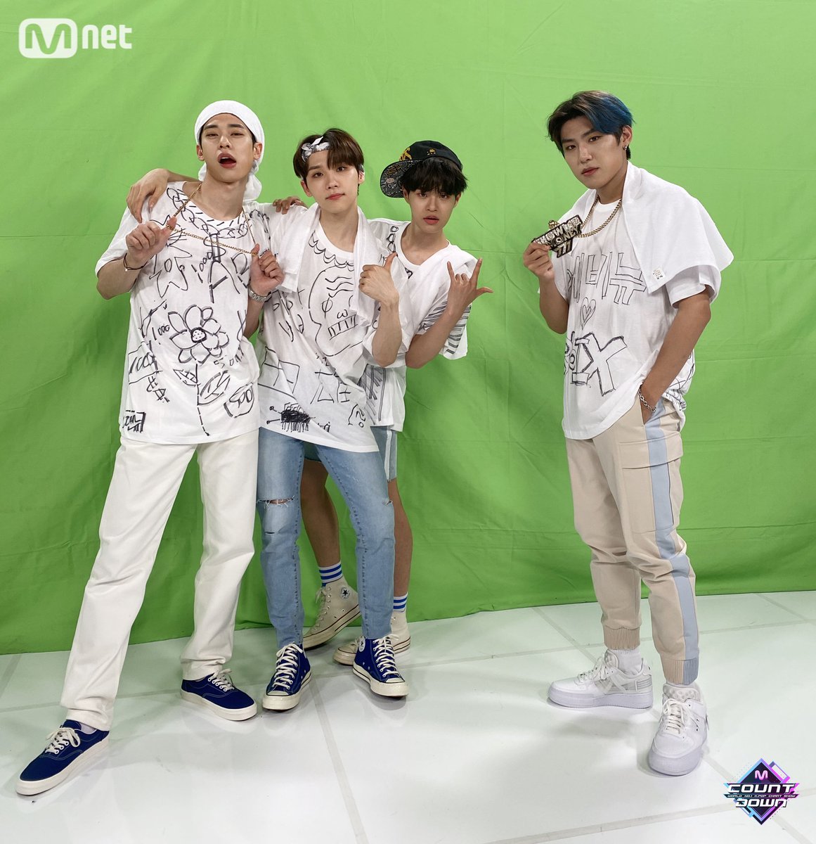 dannpaca's tweet photo. ........ 아니겟지? https://t.co/dlR80nHMY6