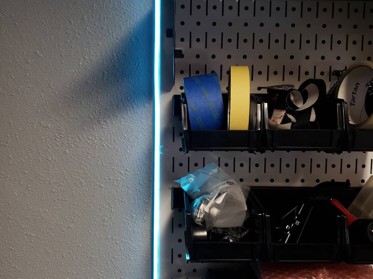 EnviousMods's tweet image. Sneak peek at the custom lighting setup I&apos;m putting around Wall Control custom pegboard system!

#wallcontrol #pegboard #enviousmods #pcmodding #shop