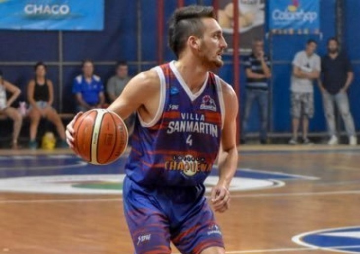 LigaARGbasquet's tweet photo. 🏀 #LigaArgentinaBancoComafi
🙌🏻⛹️ Favio Vieta (@FavioVieta), la reafirmación de su desarrollo. La temporada con @villasmTNA, la solidez que demostró el equipo chaqueño en el año, su dupla con @SantiL09 y su notoria evolución ⏩ https://t.co/xlT7RGxiUo https://t.co/dNiOudGVA3