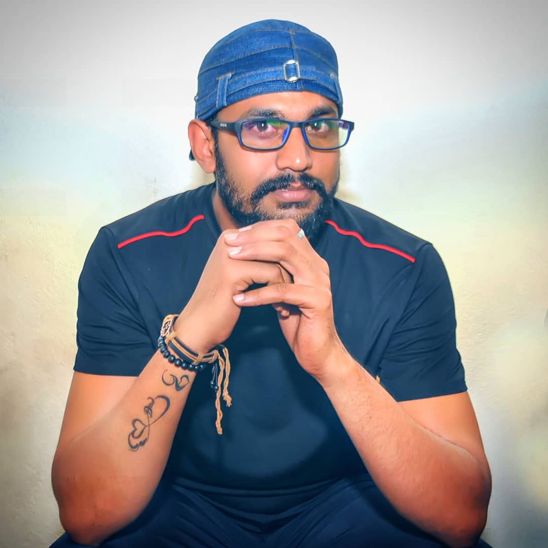 Gopi_Thiraviyam's tweet photo. 'Destination - Isolation'
#QuarantineLife #OneDayAtATime
#StaySafe #StayHealthy #StayPositive
#StaysStrong #StayAtHome
@Gautham_Karthik 💟 https://t.co/GZHdHePQlD