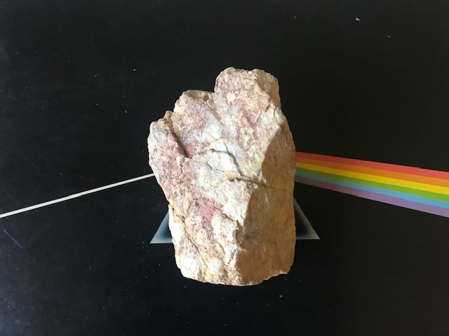 I'm  @kamraslan, this week's curator. We've revisited SEA's neglected but remarkable precolonial maritime history. Now, not history but geography and geology that shaped choices and how Asians imagine themselves today. Why doesn't Malaysia have a Borobudur? Let's Rock! 1/9 kr