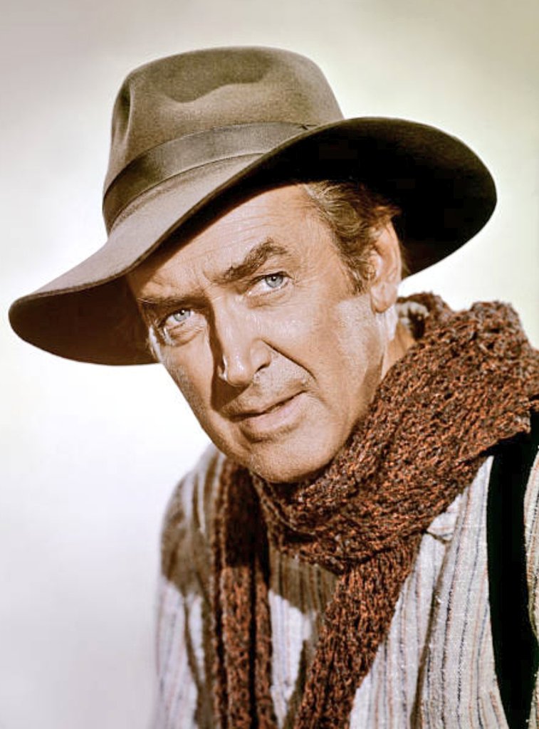 Mervyn Le Roy; John Ford (4); Sam Wood; Henry Koster (3); Andrew V. McLaglen (4) o Don Siegel, entre otros.