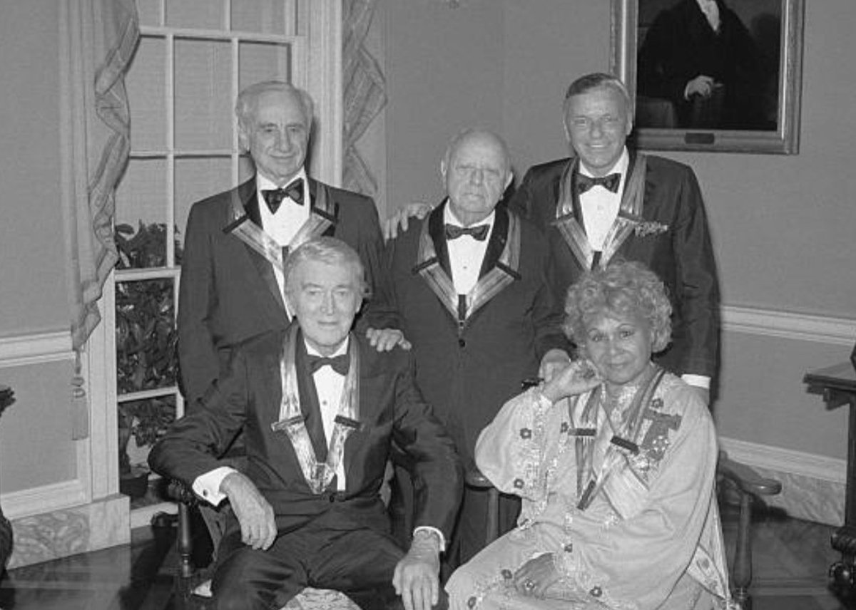 -Premio del Sindicato de Actores (1969).-American Film Institute (1980).-Berlin International Film Festival (1982).-Kennedy Center Honors (1983).-Lincoln Center (1990).-National Board of Review (1990).-Estrella en el Paseo de la Fama, en el 1.708 de Vine Street.