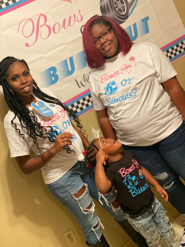 Kherianicolel's tweet image. Happy 24th birthday lil/big sister 😘🤞🏾❤️ #PregnantSisters