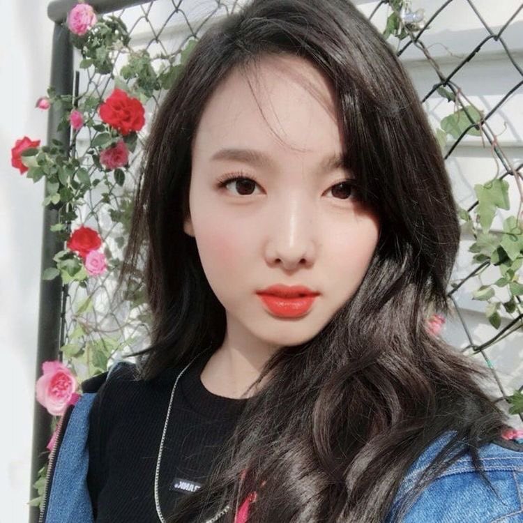 nayoen_n's tweet photo. @HWANGSlNBl @soonekim Nih bisa gak https://t.co/IXNRTpbHnU