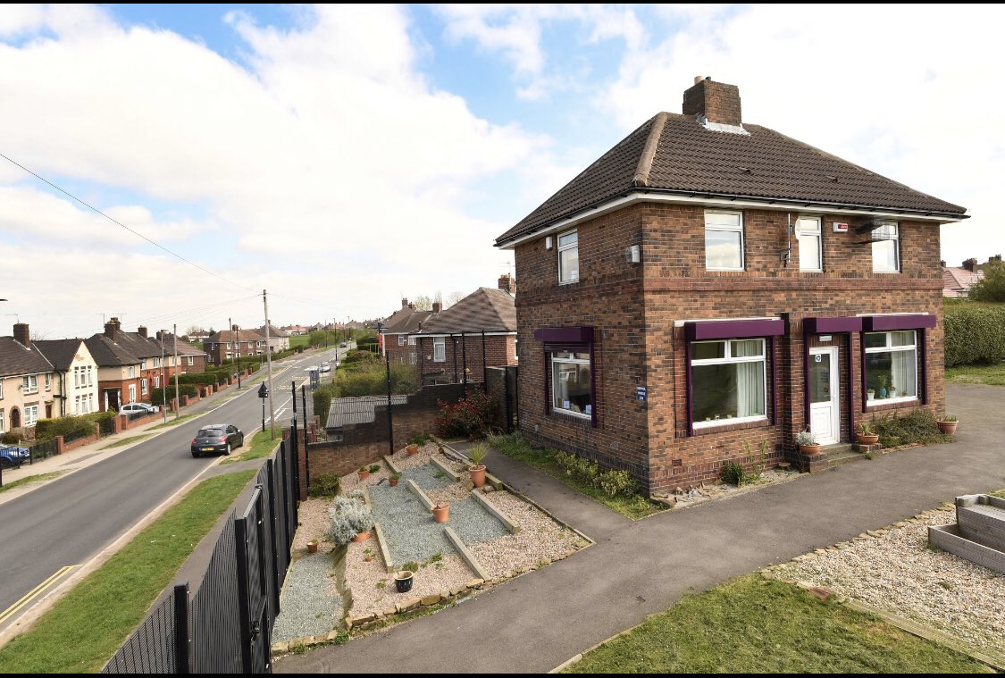 ArbourthorneCPS's tweet photo. Anyone else missing the buzz of Red Robin House? Dropped down yesterday to show Mrs Gaffney our magical place of happiness as @Gleadless_Sch set off on the journey to develop our second caretakers property! #LifeSkills #AllThingsHappiness #Team #CurriculumForLife https://t.co/IY6TPPx9O8