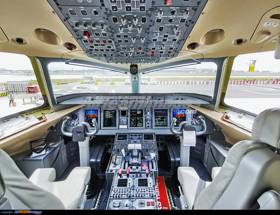 AirTeamImages tweet media