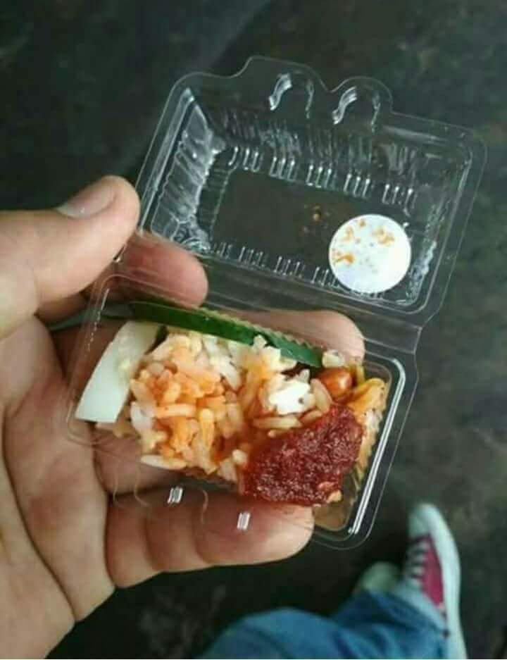JashJafri's tweet photo. Ni bajet 2k utk 5000 org mkn🤣..
Dik baik adik nikah ja..
duit lebih beli emas pulut dakap tu🤣🤣 https://t.co/OknH1E96rf