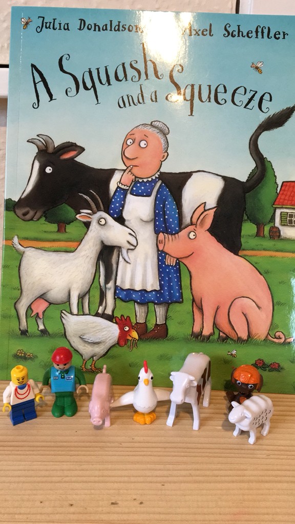 SMSJ_London's tweet image. How resourceful can you be at home to create your own story sack to help retell a story? Our Reception children were tasked with this and we think they have grasped the idea very well #asquashandasqueeze #storysacks #visualprompts #literacy @TheRealGruffalo #EYFS