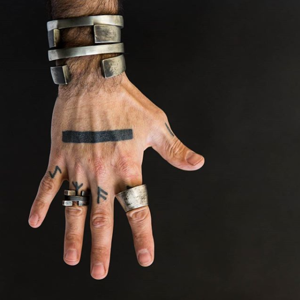 « OSS »⁣⁠
⁠
Brutalist jewellery »⁣»⁣»⁣ ⁠
⁠
Shop and explore our range of jewellery from Parisian based brand OSS.⁠
⁠
soo.nr/VuAj

#unconventional ⁠
#oss ⁠
#ossjewellery ⁠
#jewellerydesigner⁠
#silvercraft ⁠
#independentdesigner