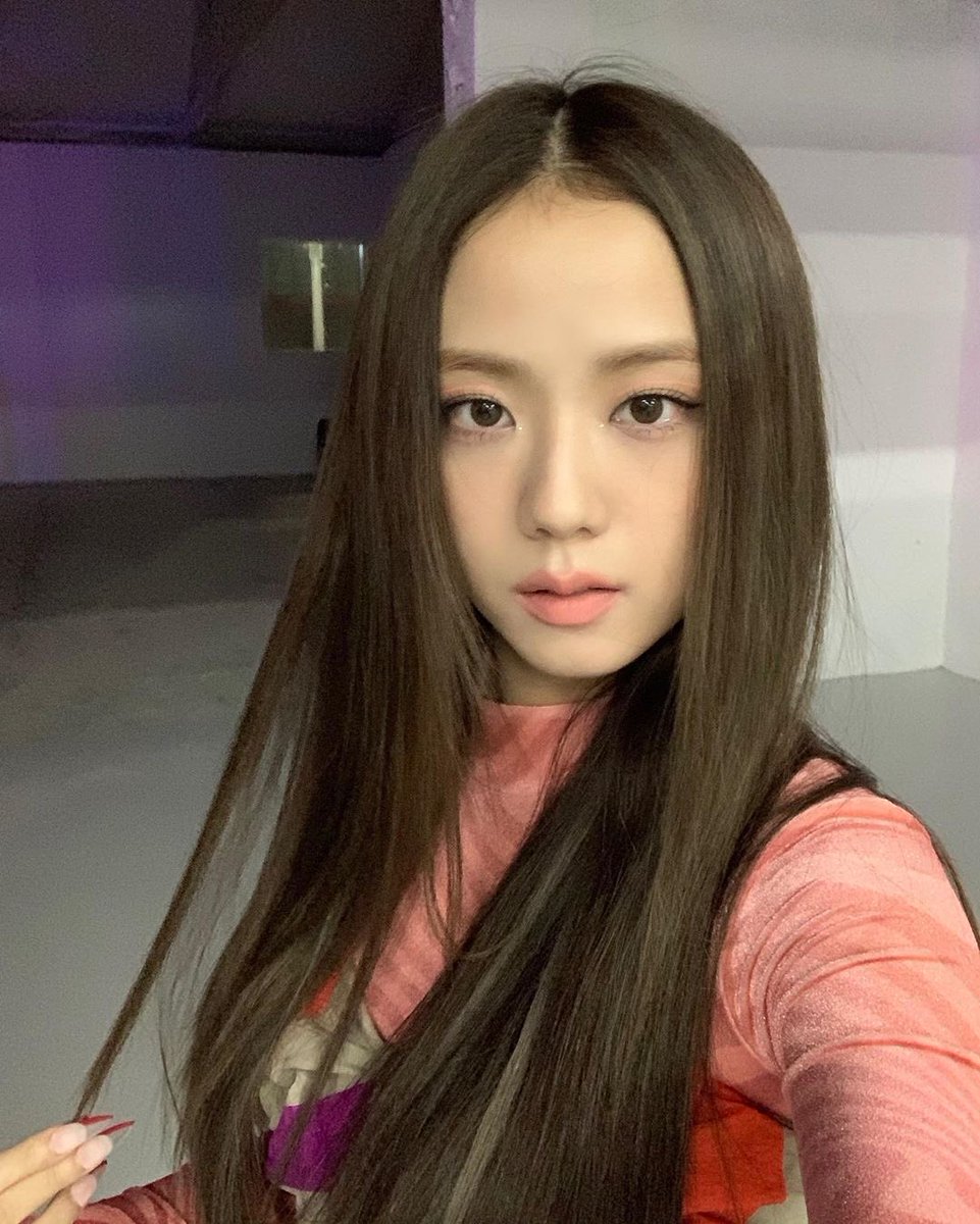 jendeukiebabo's tweet photo. [sooyaaa__ 200702 update]    

“Makeup color I really liked 🤍”

#BLACKPINK #블랙핑크 #JISOO #지수 #jisoostagram @BLACKPINK https://t.co/QJbRTouVuX