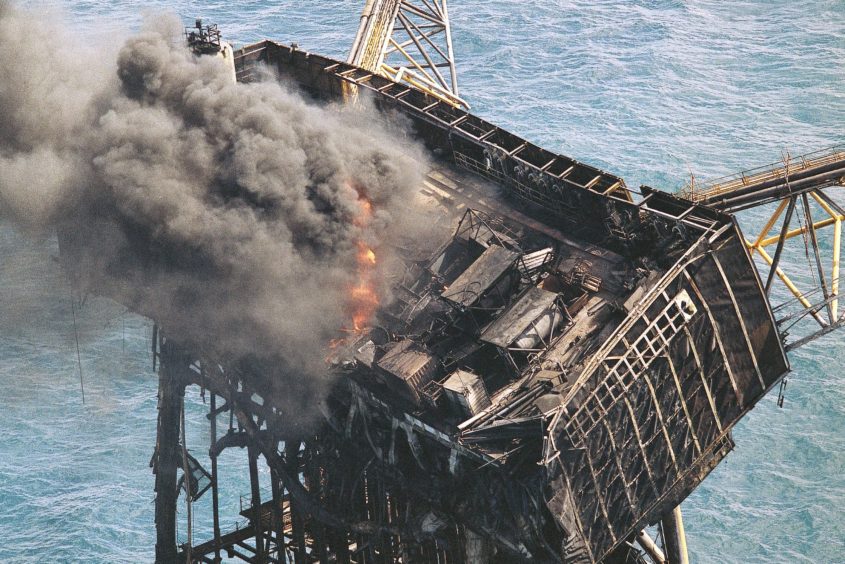 pressjournal's tweet image. The services might be virtual, but the devastating impact of the Piper Alpha disaster was all too real dlvr.it/RZnRw0